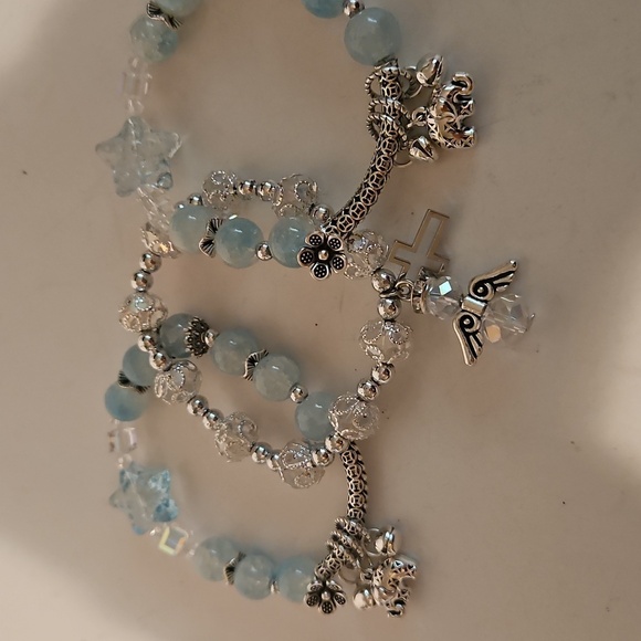 3 Silvertone & Seafoam Glass Beads & Charms Stretch Bracelets - Picture 13 of 13